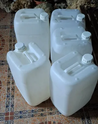Garrafas de plástico 25 litros