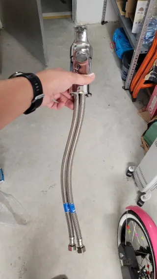 Grifo monomando de metal