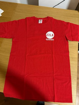 Camisetas Mugendo Talla S (roja y negra)