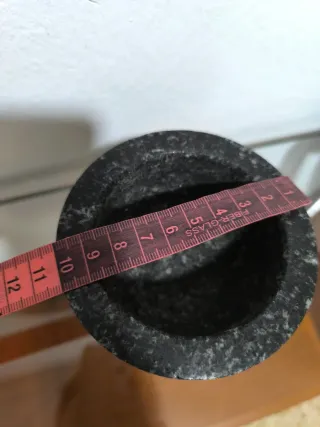 Mortero pequeño de mármol negro y gris