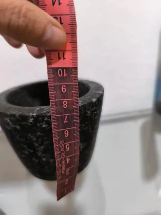 Mortero pequeño de mármol negro y gris