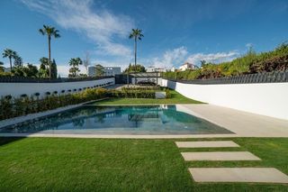 Chalet en alquiler en Los Naranjos - Las Brisas en Marbella