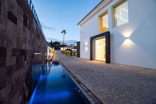Chalet en alquiler en Los Naranjos - Las Brisas en Marbella