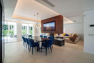 Chalet en alquiler en Los Naranjos - Las Brisas en Marbella