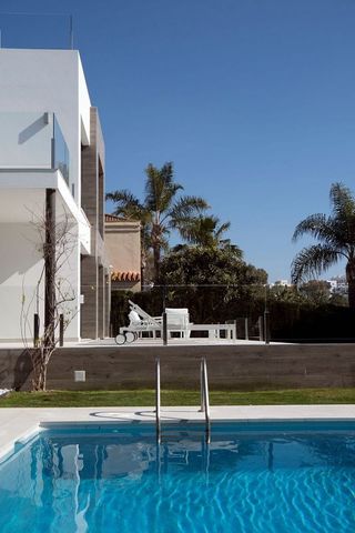 Chalet en alquiler en Los Naranjos - Las Brisas en Marbella