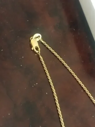 Cadena Oro 18k pesa 4.8gr mide 45cm