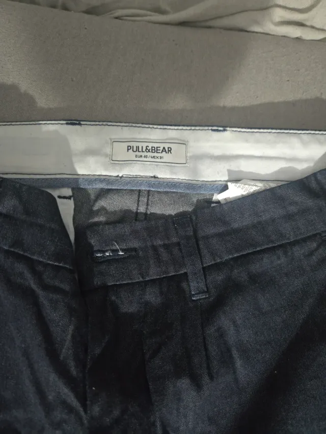 Pantalón de vestir Bershka azul