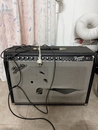 Amplificador Fender Frontman 212R