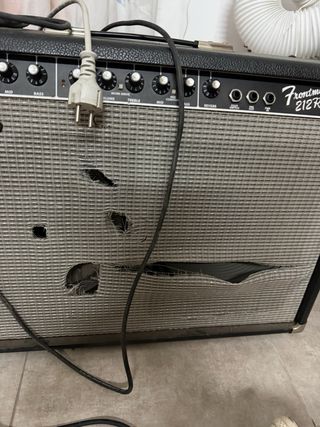 Amplificador Fender Frontman 212R