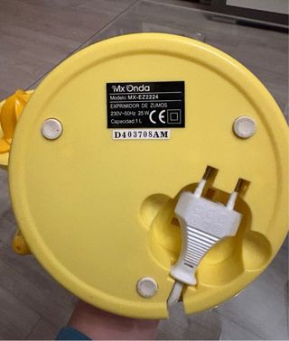 Exprimidor Eléctrico Amarillo