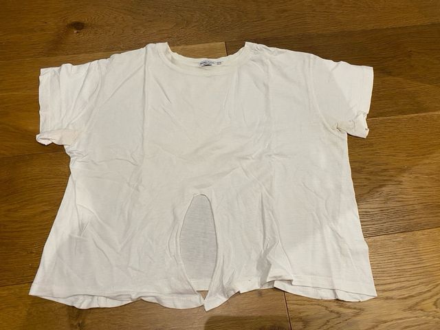Camiseta Bershka blanca nudo S