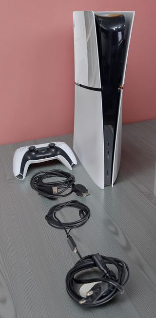 PS5 Slim Digital White + accessori