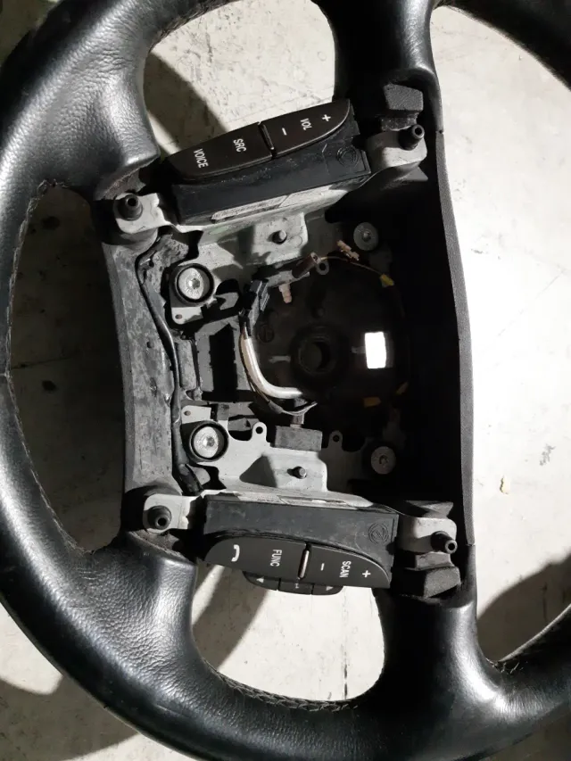 Volante Lancia Thesis