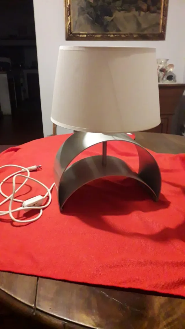 Lampada da tavolo Lumi Milano anni '80