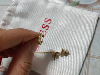 Pendientes Guess Corazón Dorados