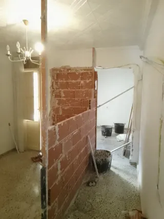 Reforma general fontanería electrici  chapar suelo