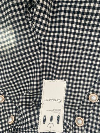 Pantalones de cuadros blancos y negros