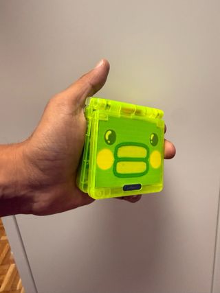 Game Boy Advance SP + Tamagotchi Kuchipatchi