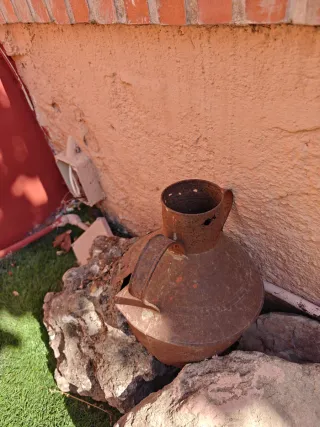 Orzas, tinajas y cantaros antiguos. Diferentes tam