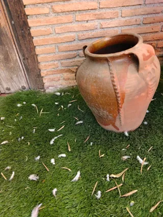 Orzas, tinajas y cantaros antiguos. Diferentes tam