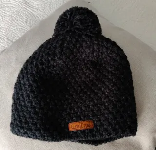 Gorro negro Wedze con pompón