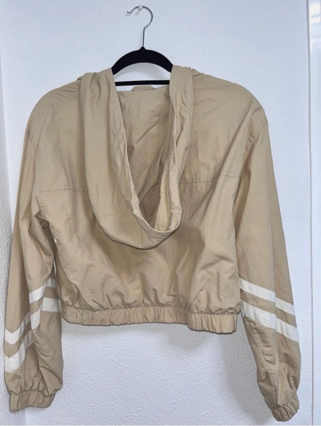 Cortavientos Bershka Beige Talla M