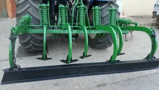 Cultivador de muelles verde