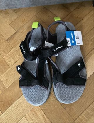 Sandalias Quechua Negras Talla 36/37. Nuevas 