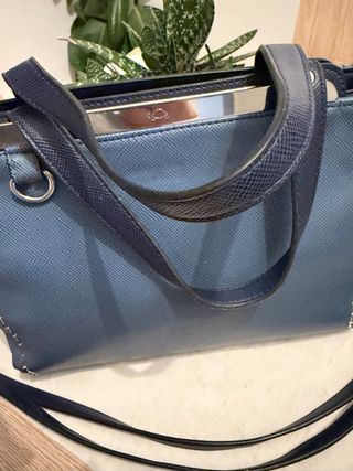 Borsa Carpisa blu elegante e capiente