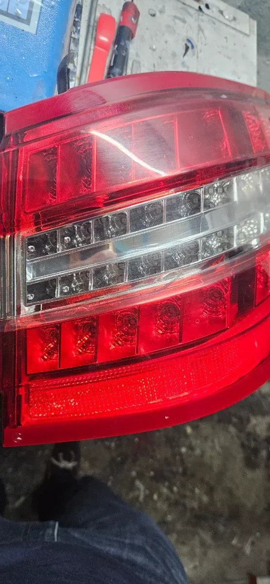 Piloto trasero derecho Mercedes W212