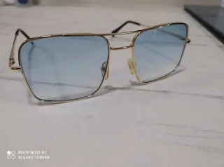Gafas de sol Dior azules y doradas
