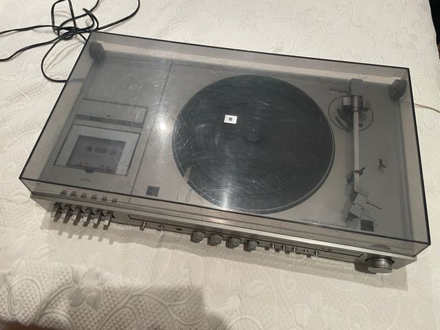 Tocadiscos y casete plata