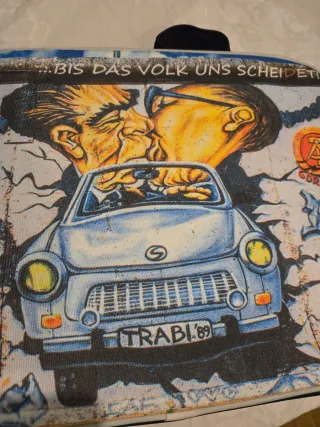 Maletín Trabi Bis das Volk uns scheidet