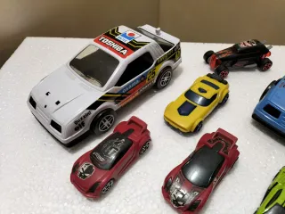 Lotto completo 9 auto hotwheels e Gozan no Bburago