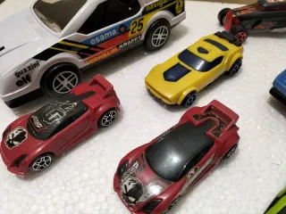 Lotto completo 9 auto hotwheels e Gozan no Bburago