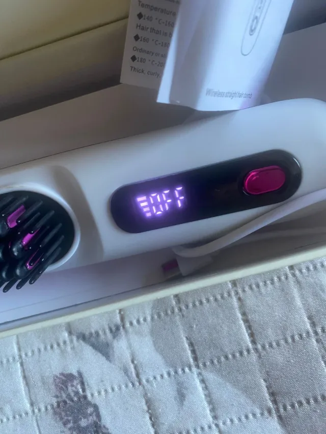 Spazzola per capelli wireless