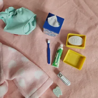 Conjunto Ropa Muñeca Pijama y Accesorios