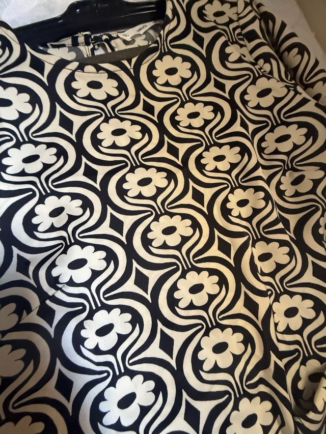 Vestido corto estampado floral