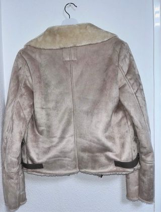 Chaqueta efecto ante beige