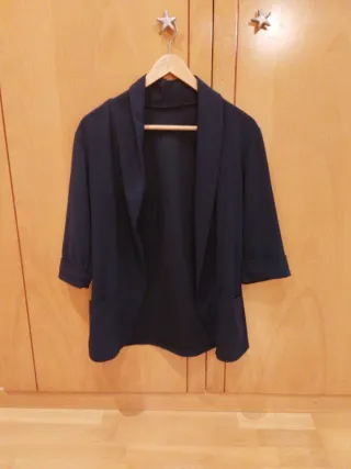 Blazer azul marino. Talla M