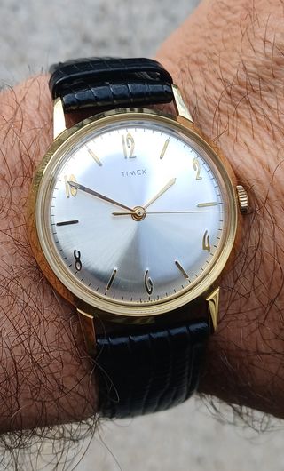 Reloj Timex Marlin Dorado y Negro