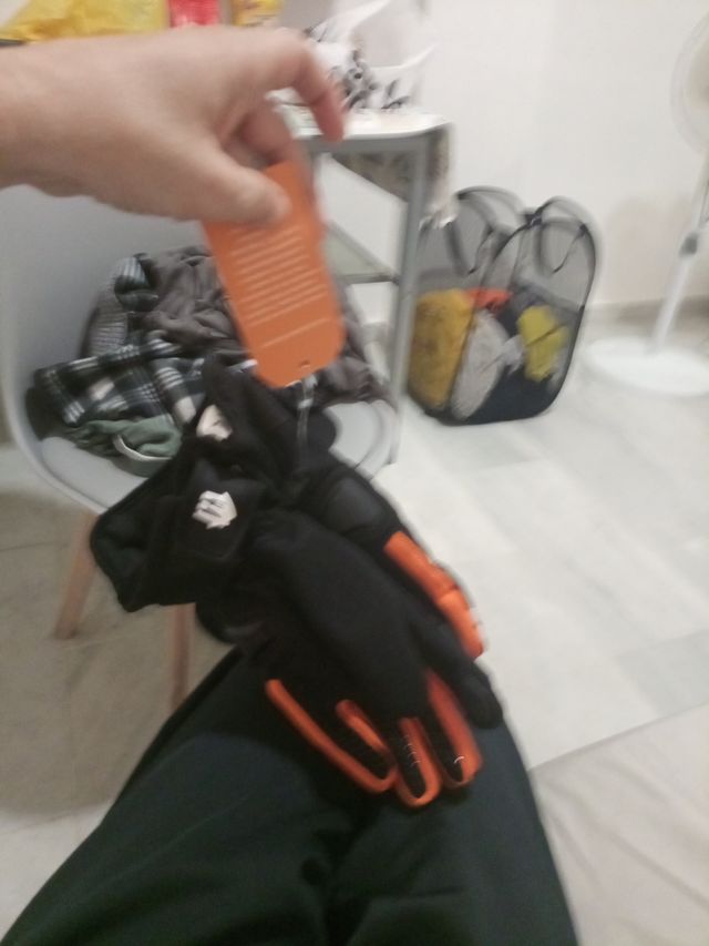 Guantes de moto Warrior negros y naranjas