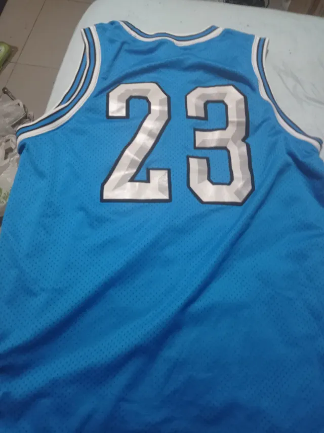 Camiseta Baloncesto Bronx 23 Talla S