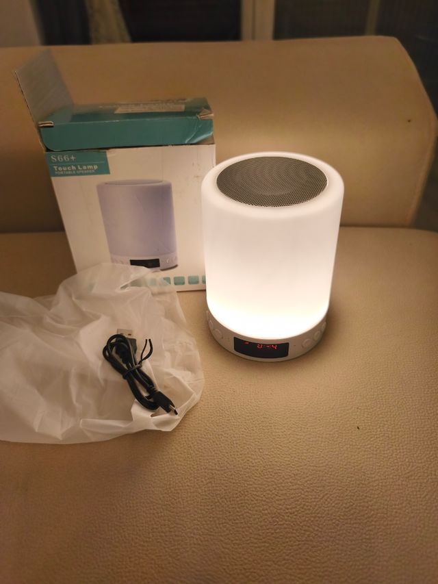 Lámpara Táctil S66+ Altavoz Portátil