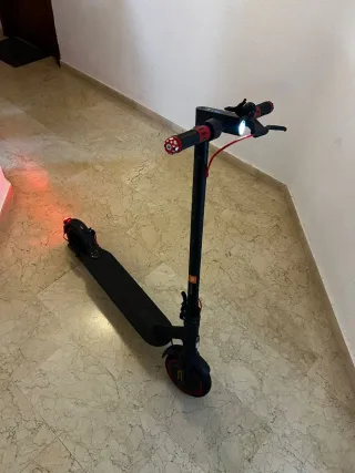 Xiaomi Pro 2 con ruedas anti pinchazo