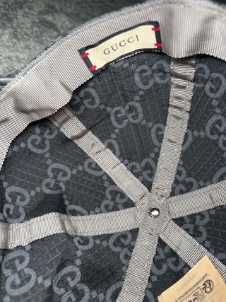 Gorra Gucci GG gris 