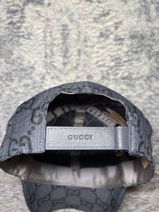Gorra Gucci GG gris 