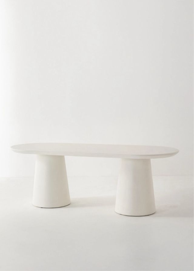 Mesa de comedor ovalada OKO