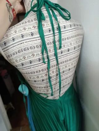 Vestido fiesta plisado halter