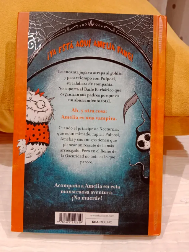 Amelia Fang 1 - Amelia y el baile barbárico